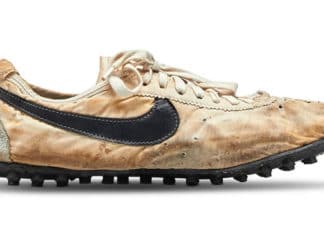 Cosa significa Sneakers? sneakers moon